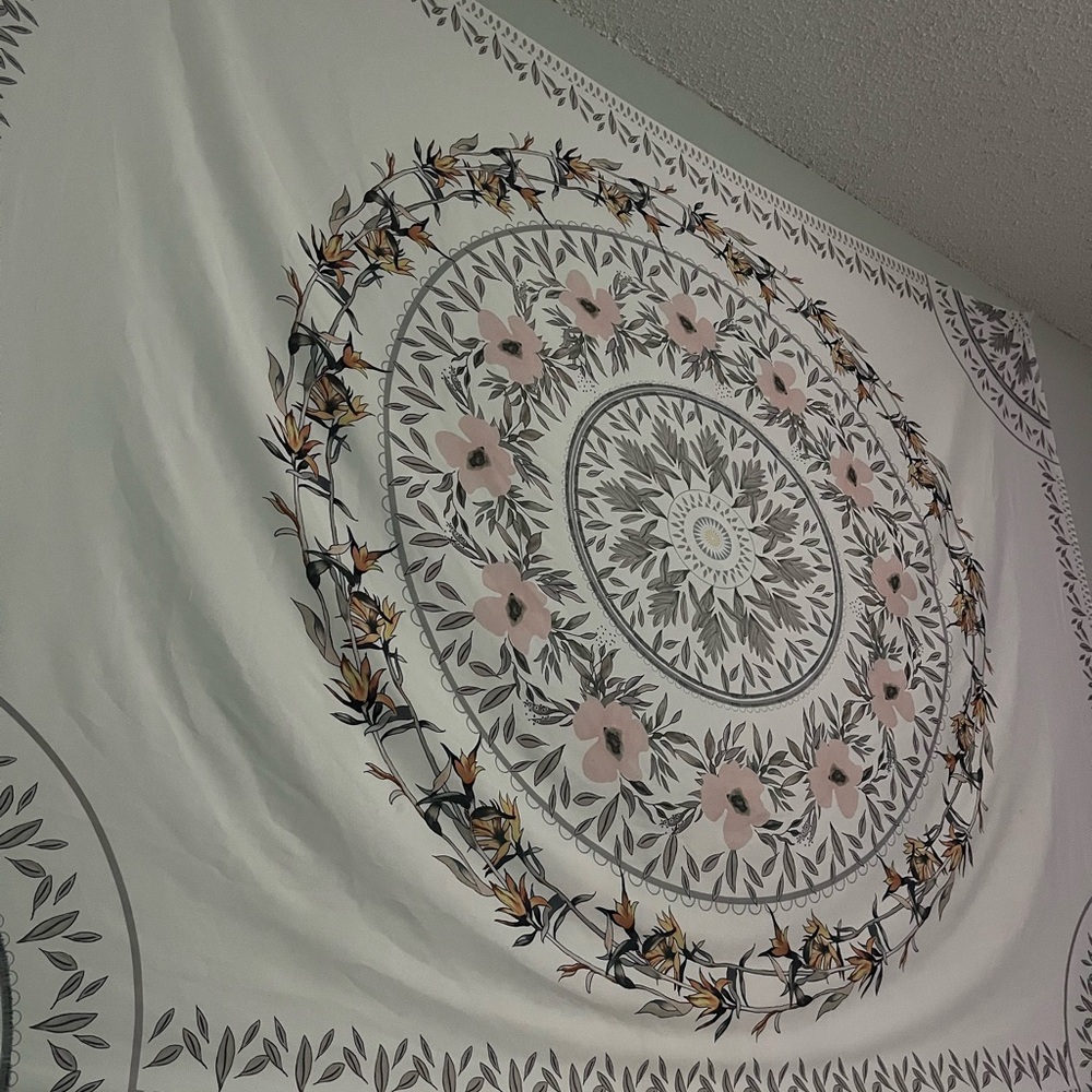 Floral Mandala Wall Tapestry - Gray and Pink